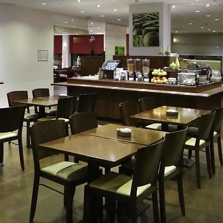 Ibis Centrum 3*